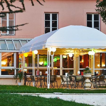 Logis Auberge Du Port Базей Экстерьер фото