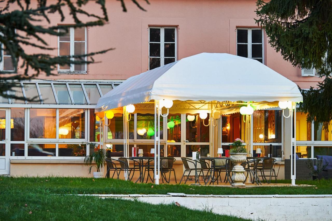Logis Auberge Du Port Базей Экстерьер фото